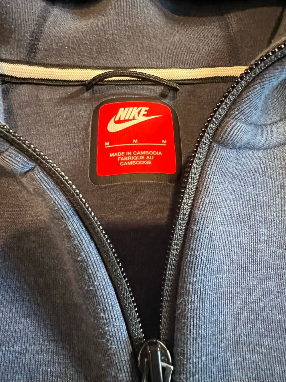 Men’s Tech Fleece Full Zip Hoodie, With Zip Pockets Size Medium by Nike - Picture 4 of 11